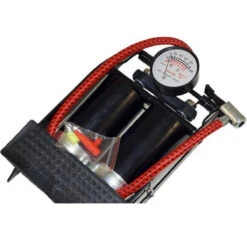 POMPE DE GONFLAGE A PIED DOUBLE CYLINDRE AVEC MANOMETRE -Magasin D'outils Pour La Maison pompe de gonflage a pied double cylindre avec manom7tre 1