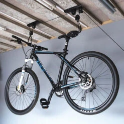 Silverline PORTE VELO PLAFOND -Magasin D'outils Pour La Maison porte velo plafond 2